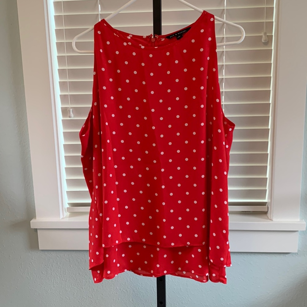 NWOT Zac&Rachel polka dot sleeveless blouse